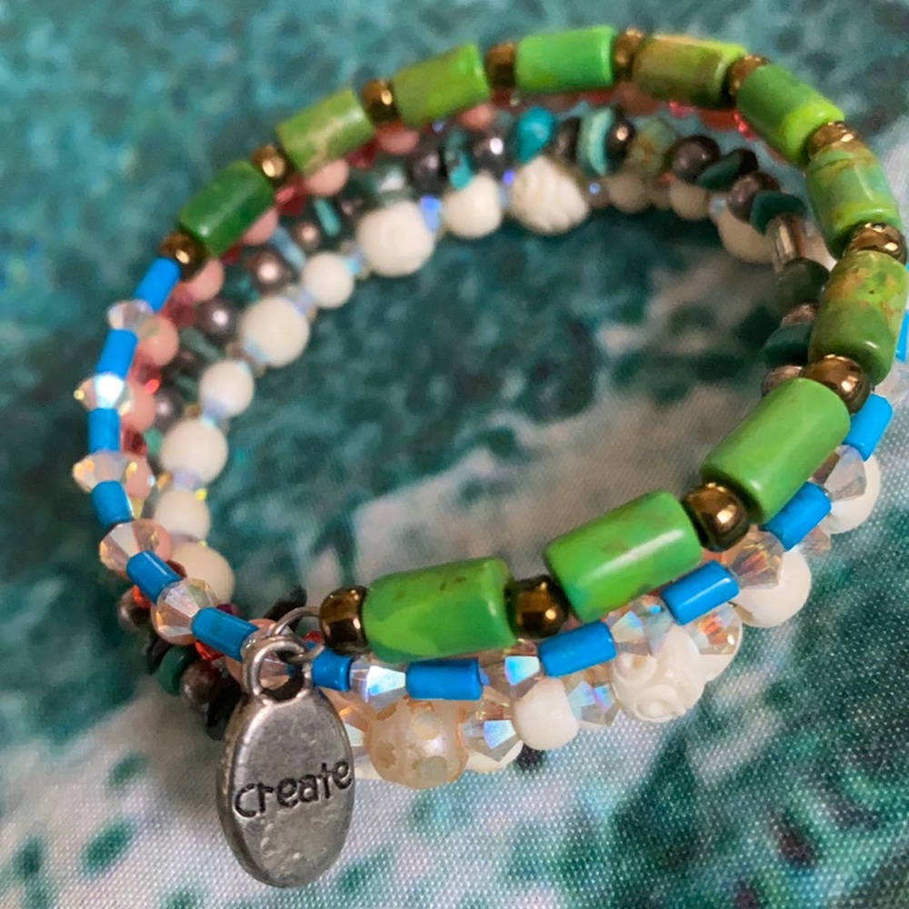 Eclectic spiral bracelet